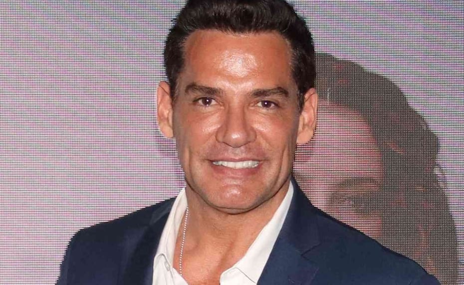El actor brindó apoyo a Sammis Reyes.