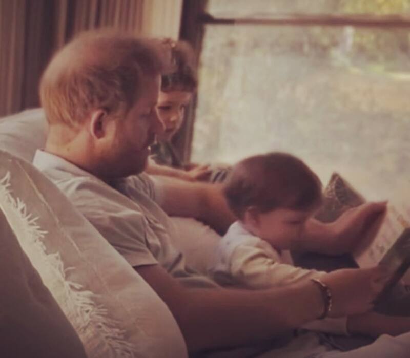 La foto inédita de Archie que pasó desapercibida y que deja en evidencia que Lilibet es su clon - Créditos: Instagram