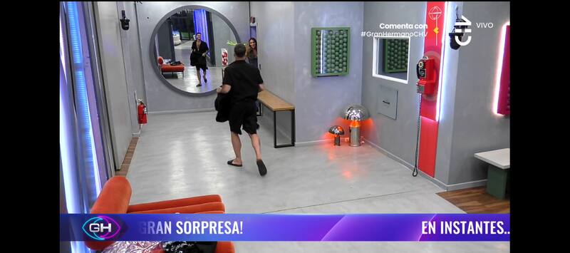 El romance entre ambos fue proliferando rápidamente en este capítulo.