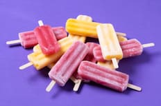 Una opción perfecta para refrescarse en días de calor: Receta de helados de fruta con relleno