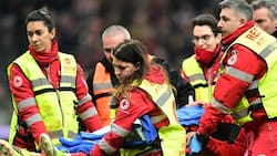 VIDEO | Escalofriantes escenas: jugador del AC Milán terminó noqueado tras fuerte choque con arquero rival