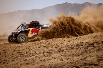 Rally Dakar 2021: Carlos Sainz deja liderato tras fin de segunda etapa
