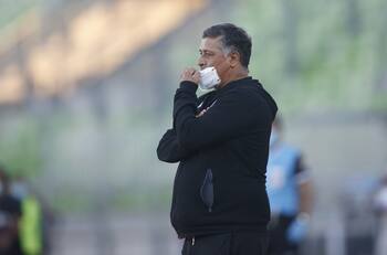 Ronald Fuentes descartó a Sebastián Ubilla para enfrentar a Cobresal y reveló cuándo vuelve Vallejos