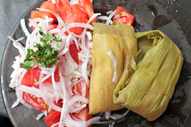 Descubre dónde puedes comer las mejores humitas en este verano.