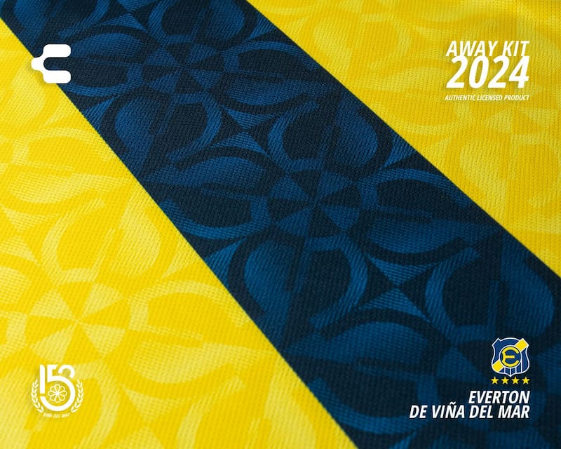 mostró sus camisetas para 2024.