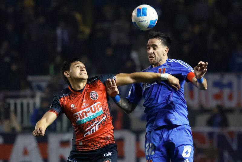 Pelea por el Chile 2 a Copa Libertadores. Foto: Agencia Aton