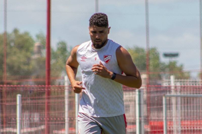 El delantero quiere llegar, a toda costa, a Colo Colo.