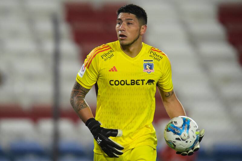 jugando por Colo Colo en la Serie Río de La Plata (Foto: Photosport)