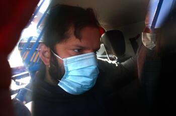 Gabriel Boric realizó telefonazo por presos del estallido social: Gendarmería lo calificó de impresentable