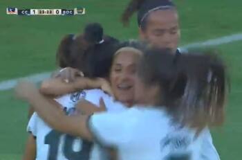 ¡Llegó el gol! Fabiola Sandoval logró abrir la cuenta para Colo Colo en Noche Alba Femenina