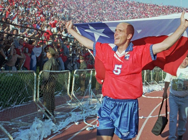 "Es increíble la pasión que había en esa época. Esas eliminatorias a Francia las necesitaba el país", afirma el ex seleccionado.