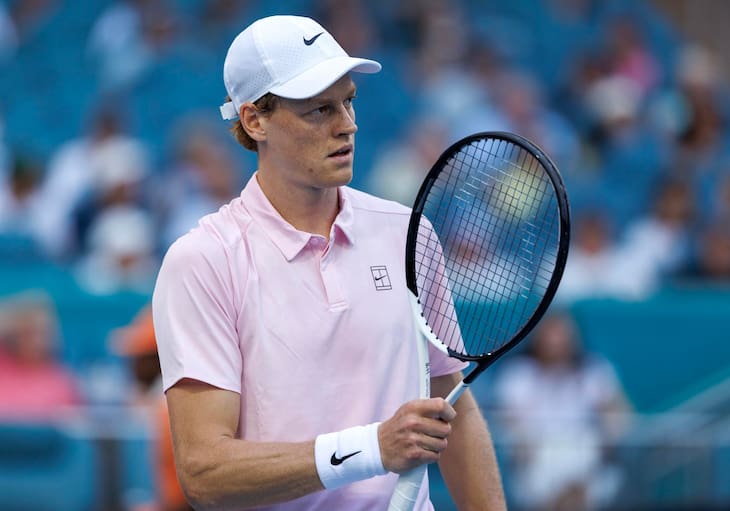 Jannik Sinner va por la historia en Miami: Horarios y dónde ver hoy las semifinales del Masters 1000