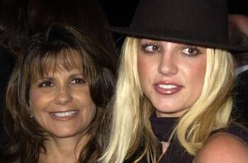 Madre de Britney Spears intenta contratar un abogado privado para la defensa de su hija para poner fin a su tutela