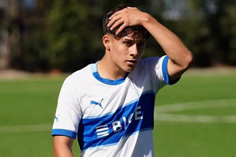 El volante anotó un golazo en el triunfo de Universidad Católica Femenina vs Deportes Iquique.