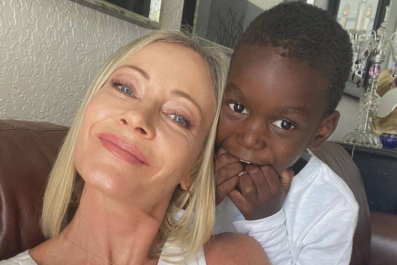 Compartió en su. cuenta de Instagram una tierna foto de su hijo Benjamín tras la llegada del conejito de Pascua.