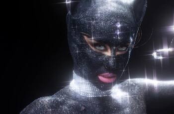 Sus fanáticos quedaron "Dementes": Denise Rosenthal se lució en videoclip de su nuevo sencillo