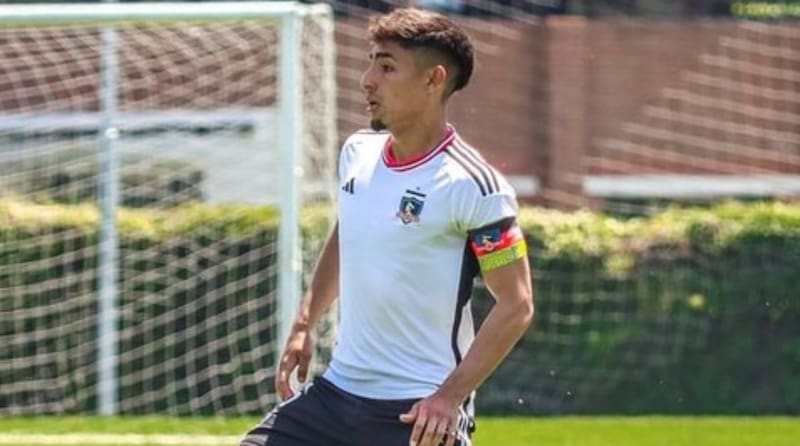 Dylan Portilla es el capitán del equipo albo juvenil.
