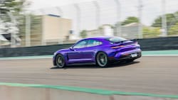 Porsche vuelve a pulverizar un récord con el Taycan Turbo GT