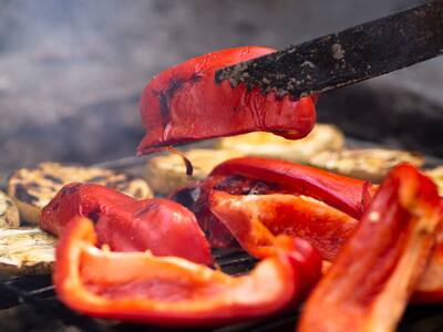 Nutricionista Leyla Facuse entrega cuatro recetas para preparar a la parrilla en estas Fiestas Patrias que no incluyen carne