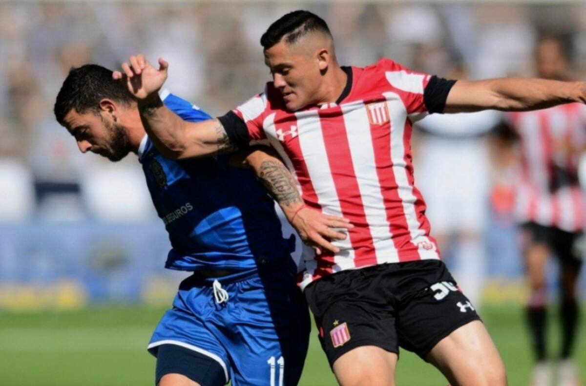 ¿Despedida? Juan Fuentes fue titular en duelo amistoso de Estudiantes mientras espera a Colo Colo
