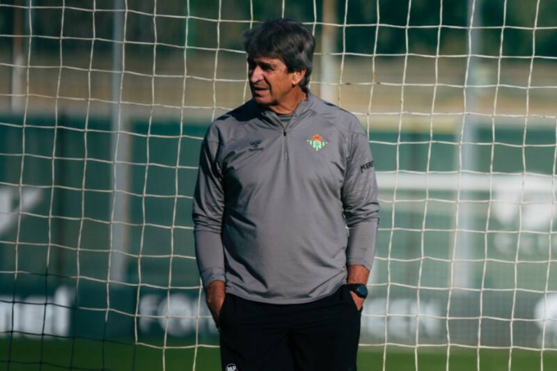 El Ingeniero en el entrenamiento del Betis.