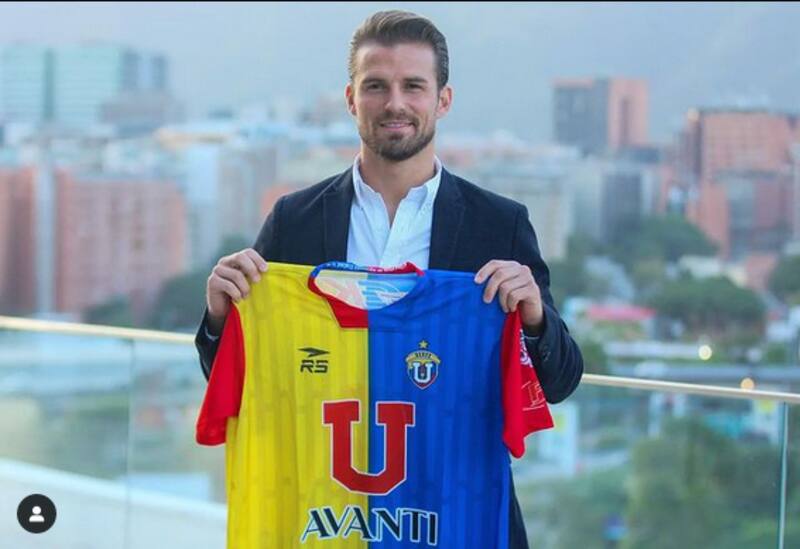 Santos en su presentación en la UCV de Venezuela.