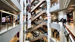 Revisa el horario de los principales centros comerciales en Chile durante el feriado de este 16 de julio