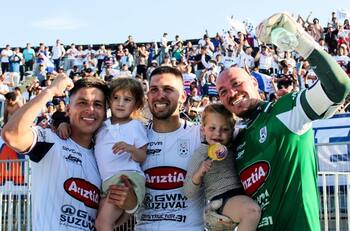 Darío Melo es presentado como refuerzo de la UC y deja emotiva despedida para Deportes Melipilla
