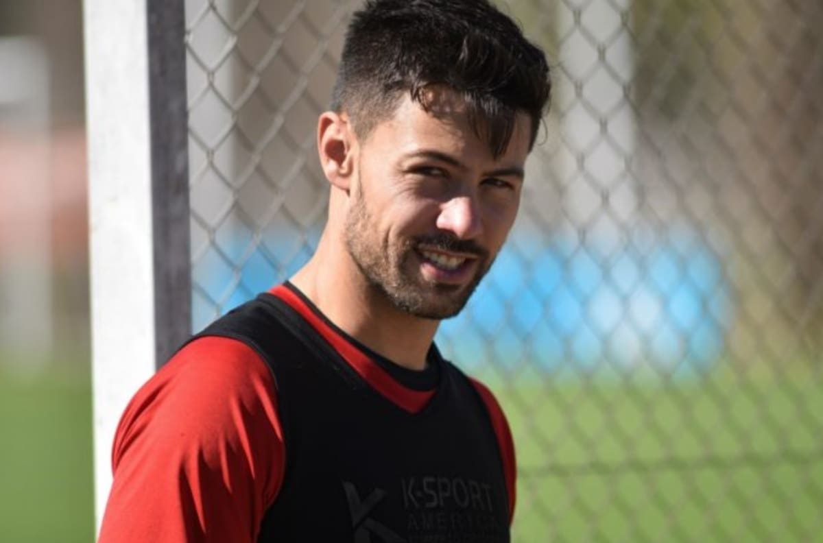 DT de Colón y eventual partida de Federico Lértora a la U: "No le voy a cortar la carrera a nadie"