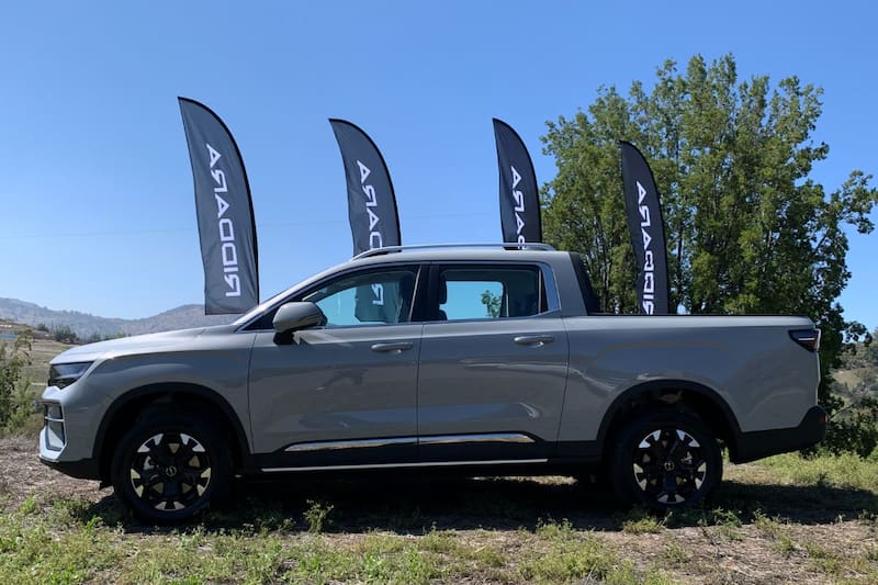 Nueva marca de camionetas eléctricas debuta en Chile