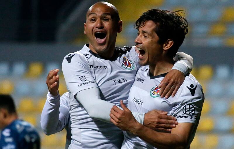 y Humberto Suazo realizaron una charla en Calama. Aton