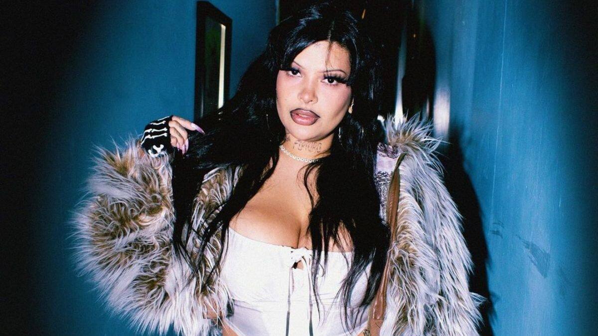 Quién es Tomasa del Real, la única chilena en la lista de las 100 mejores canciones de reggaetón de todos los tiempos