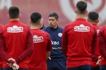 Nico Córdova sigue con la poda en La Roja Sub-23: jugadores de Colo Colo y la UC entre los cortados