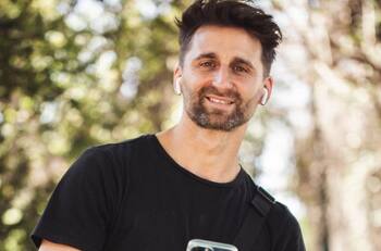 "Ser papá, ser un ejemplo para nuestros hijos": Emilio Edwards dedicó tierno mensaje a su hijo adelantándose al día del padre