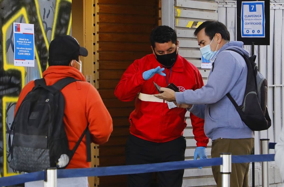 Registro Civil: se registran largas filas por renovación de cédula de identidad