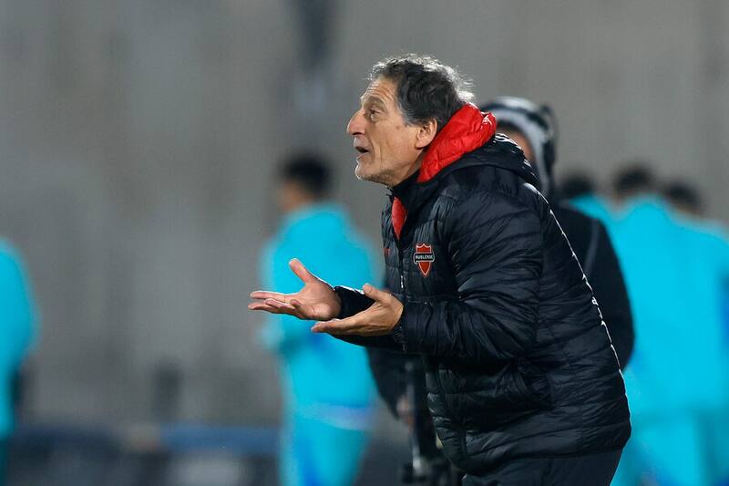 Mario Salas tuvo problemas internos en Ñublense. Foto: Aton.