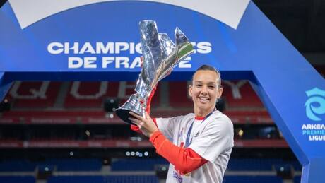 Colosal: Tiane Endler está entre las 5 mejores arqueras en la historia del fútbol mundial