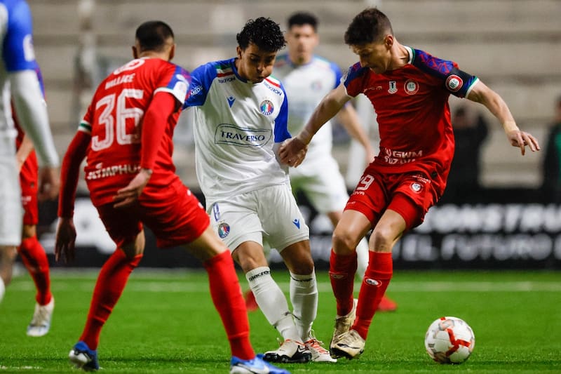 por el Campeonato Nacional. Foto: Aton.