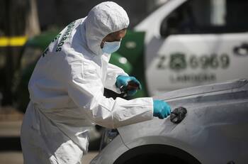 Maipú: Hombre murió tras ser baleado al interior de su vehículo