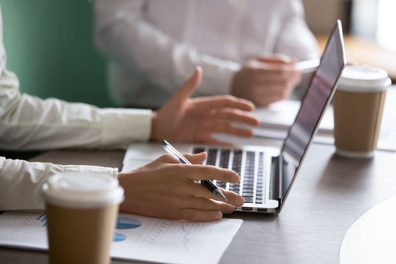 Revisa qué naciones aparecen en el ranking.