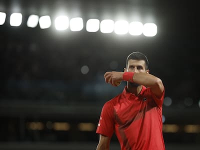 ¡Todos de pie! El puntazo de Novak Djokovic que provocó una ovación en Roland Garros