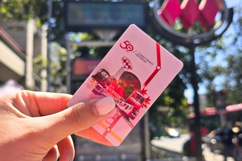 Presentan el segundo diseño de un total de doce que se entregarán en el marco del aniversario de Metro.