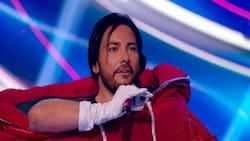 Con particular disfraz: La sorpresiva aparición de Beto Cuevas en "¿Quién es la Máscara?" de México
