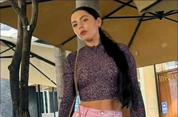 Con traje de Gatúbela: Daniela Aránguiz participó de una gran fiesta de disfraces en la noche del sábado