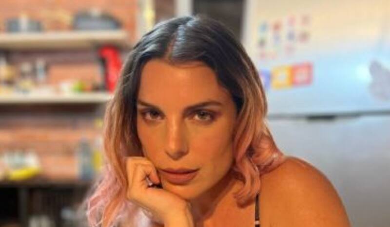 se refiere a los rumores de embarazo.