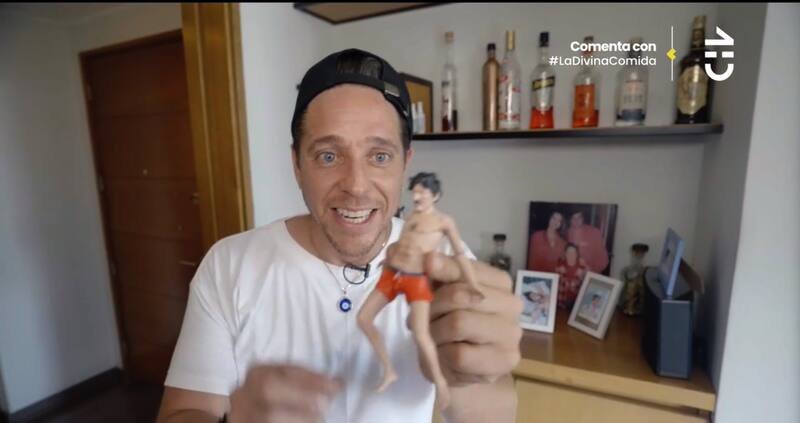 Matías Vega tiene una figurita de Charly García.