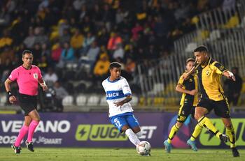 VIDEO | La UC saca pecho con su mundialista y celebra el debut de Leenhan Romero