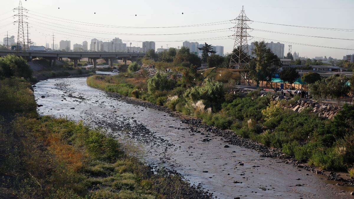 Habría caído al Canal San Carlos: Rescatan cuerpo de presunta víctima del sistema frontal