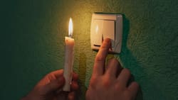 Cortes de luz en Santiago: 13 comunas tendrán interrupciones en el suministro este viernes