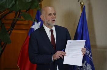 Ingresan al Senado el proyecto que habilita el nuevo proceso constituyente